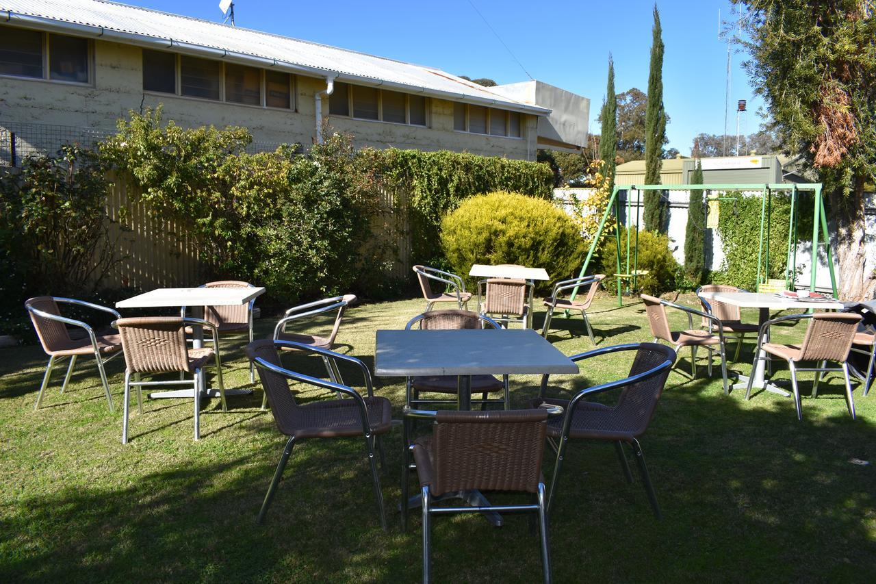 Blyth Hotel Exterior photo